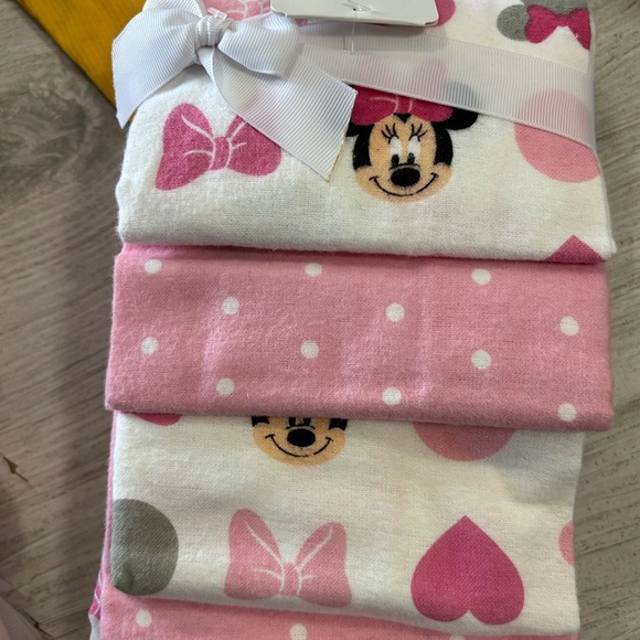 New baby girl items bundle - Picture 3 of 5